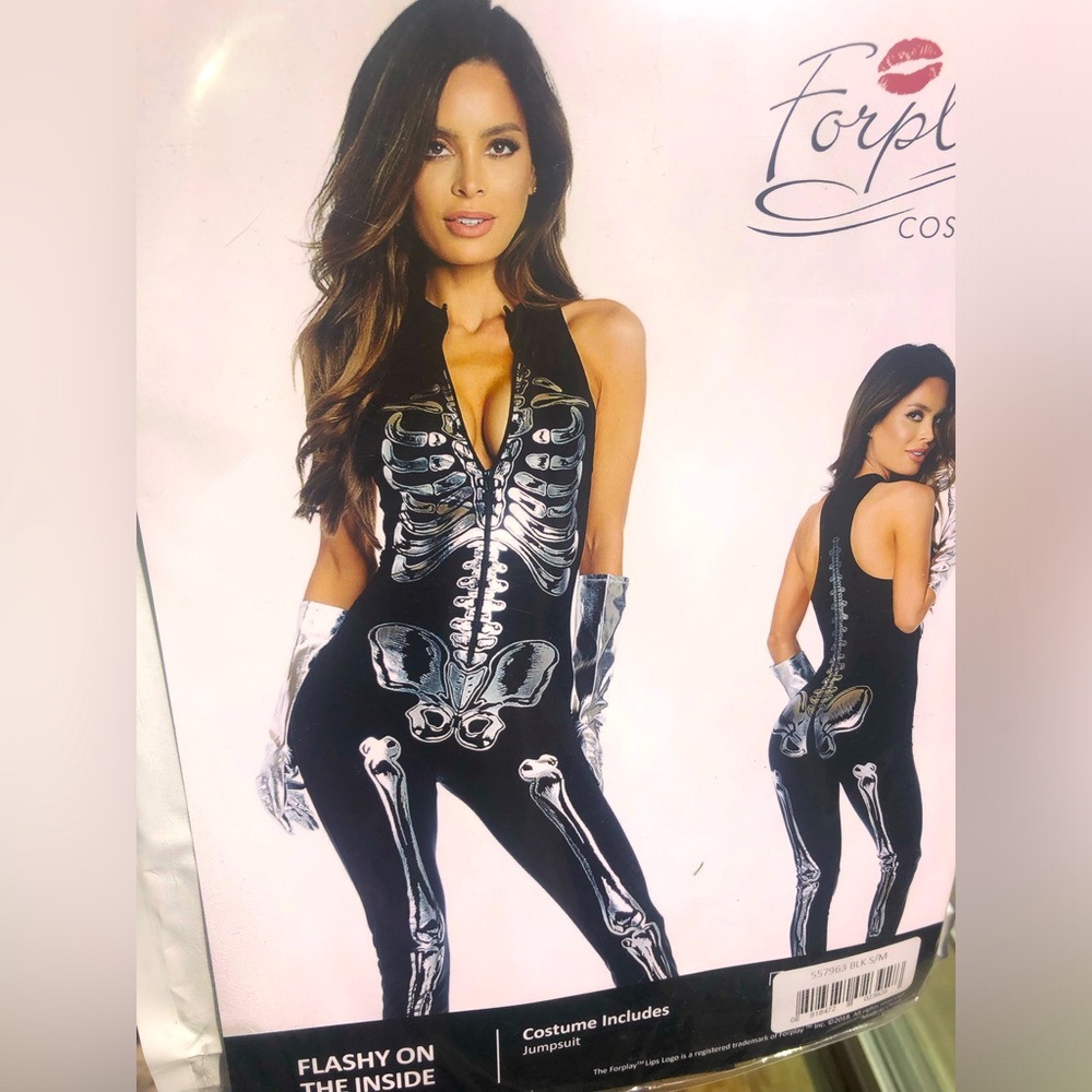 Women’s skeleton bodysuit costume